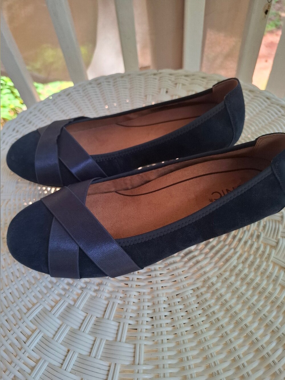 Vionic Maria Suede Slip-on Ballet flats Blue Size 8W